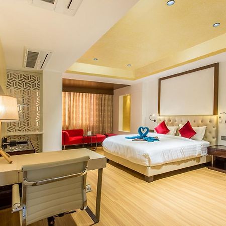 Hotel Abika Elite Ujjain Zewnętrze zdjęcie
