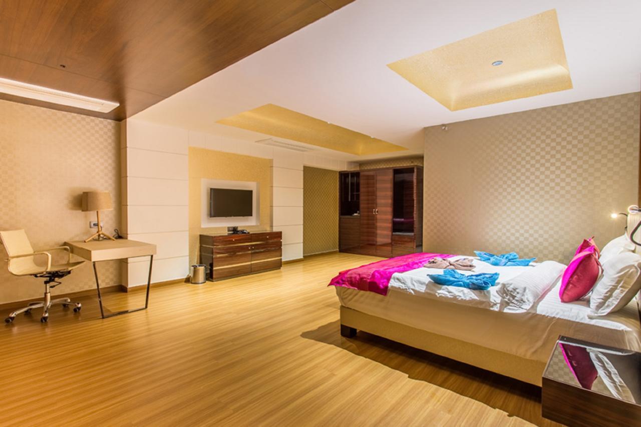 Hotel Abika Elite Ujjain Zewnętrze zdjęcie
