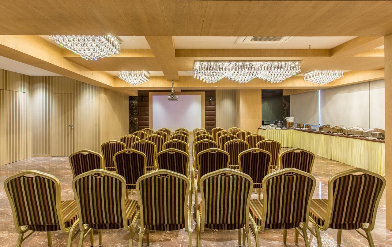 Hotel Abika Elite Ujjain Zewnętrze zdjęcie